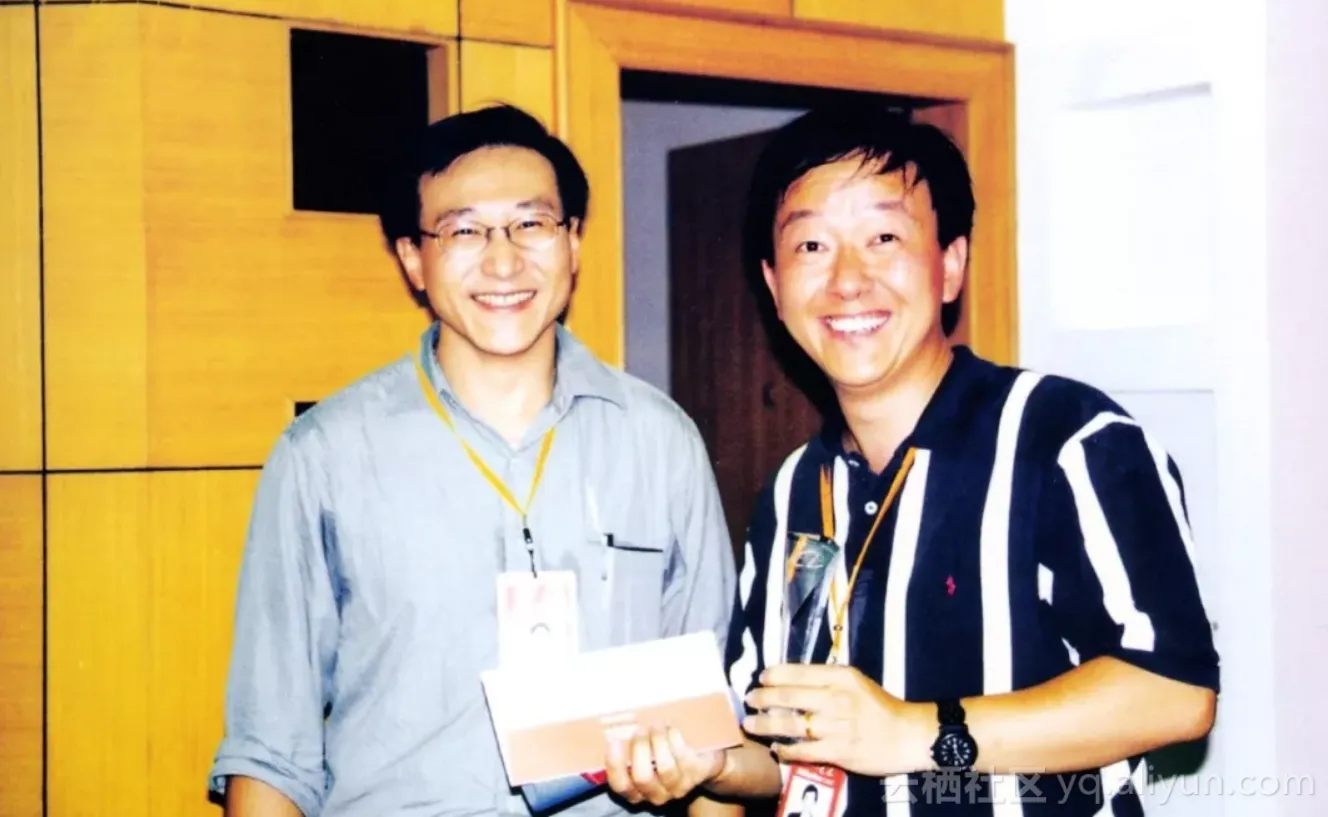 55e9ccf8c15740cea2a463b25bc305999399015a