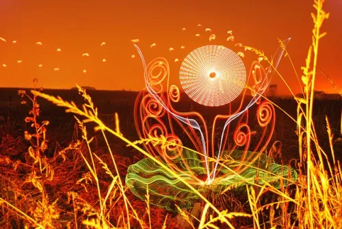 25幅精美绝伦的光涂鸦摄影作品